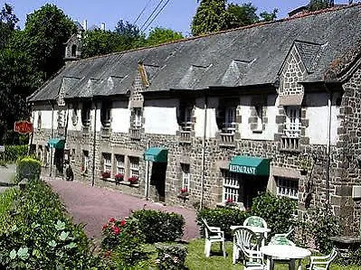 Le Vieux Moulin 2*